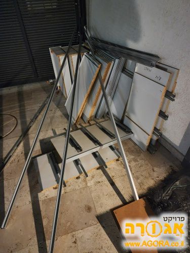ארון בגדים גדול מפורק מצב כמו חדש
