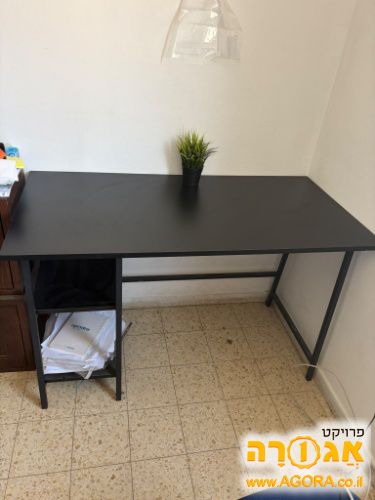 שולחן