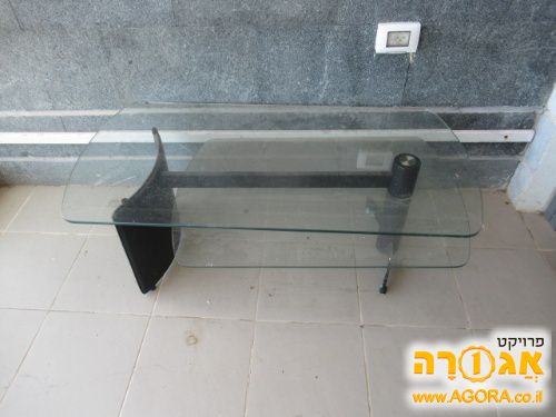 שולחן זכוכית