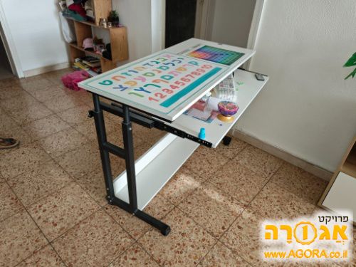 שולחן מחשב