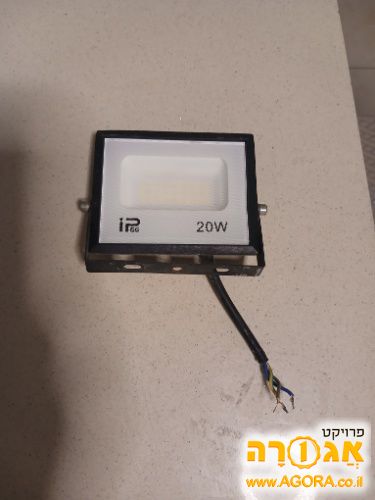 פרוזקטור חוץ