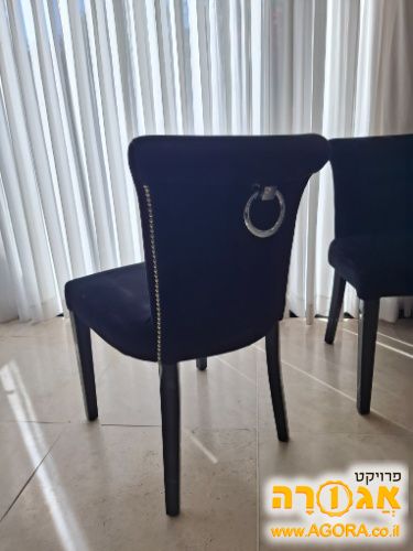 8 כסאות מקסימים