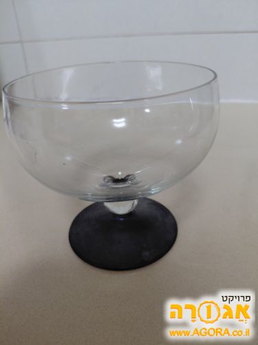 11 צלוחיות מזכוכית על רגל לגלידה/קינוח