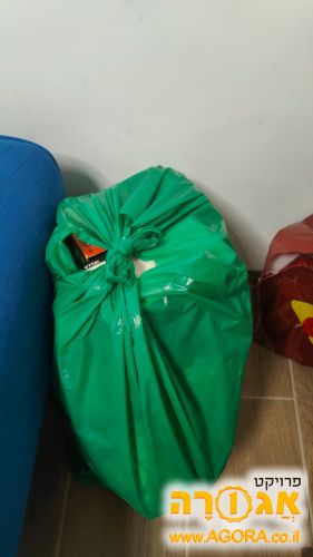 קלטות וידאו כ 100 יחידות