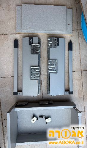 מנגנון מסילות למגירה נשלפת