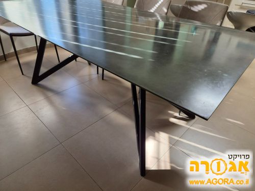 שולחן אוכל 200×110 סמ' + 8 כסאות