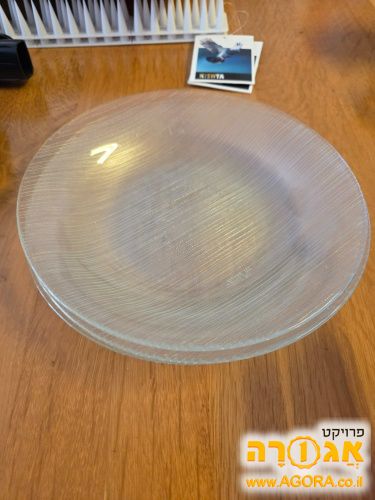 3 צלחות שקופות
