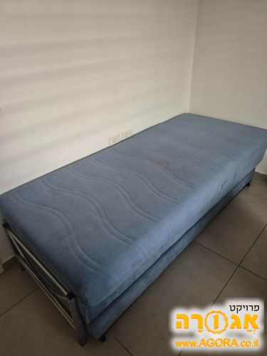 מיטת נוער נפתחת