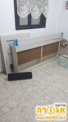 מיטת חבר יחיד