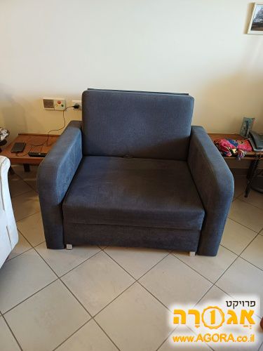 כורסת יחיד שניפתחת למיטה