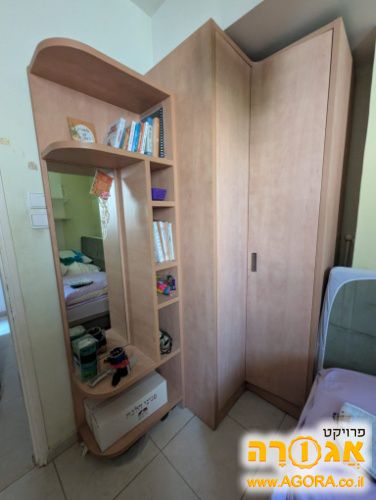 ארון פינתי