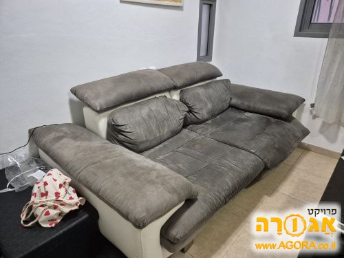 ספה אפורה מתל אביב