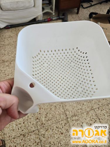 מסננת פלסטיק לכיור