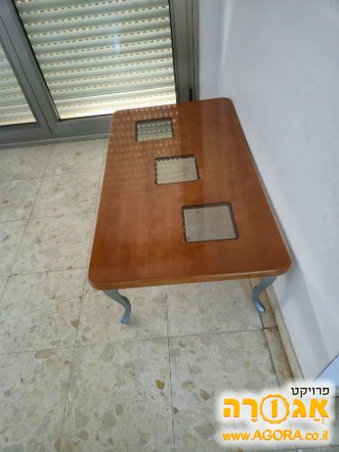 שולחן סלוני