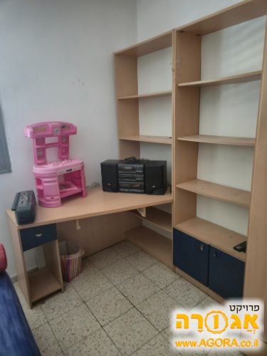 שולחן כתיבה