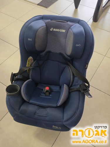 כיסא בטיחות לתינוק לרכב