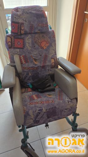 עגלת נכים בת 20 לילדה