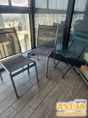 כיסאות מרפסת