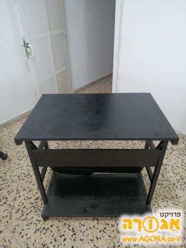 שולחן משרדי