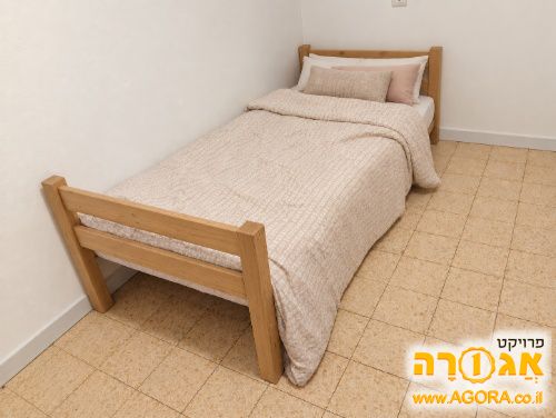 מיטת יחיד עץ מלא כולל מזרן ספוג