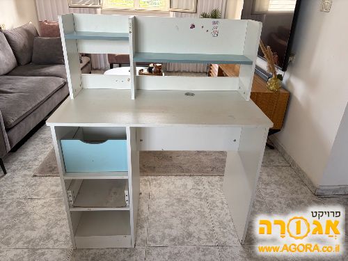 שידה/ שולחן כתיבה