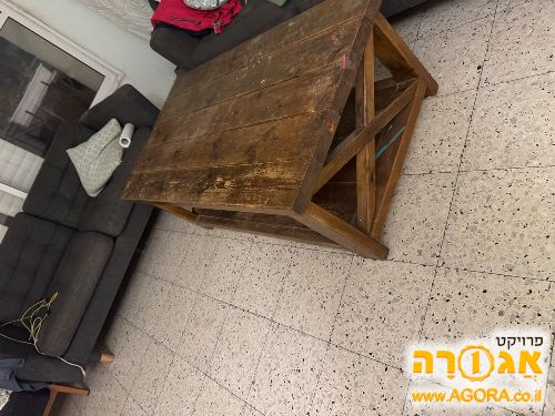 שולחן עץ מלא לסלון
