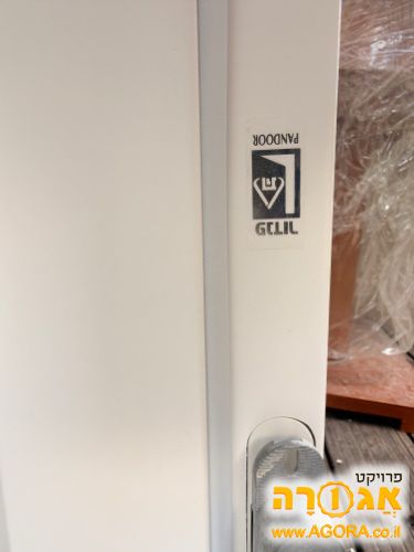 דלת פנים לשירותים