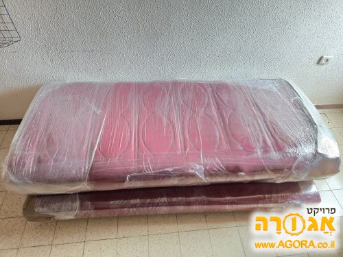 מיטת נוער נפתחת