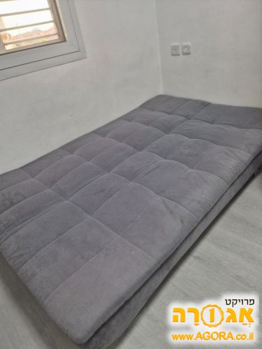 ספה נפתחת למיטה וחצי