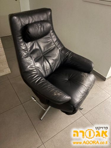 כורסת טלויזיה מעור