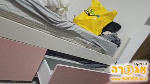 מיטת יחיד(חבר)