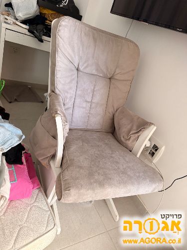 כורסאת הנקה