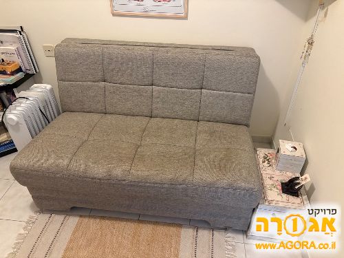 ספת אירוח נפתחת