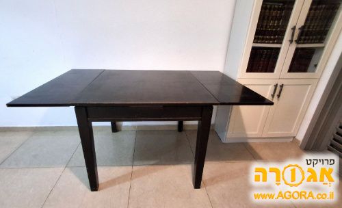שולחן אוכל