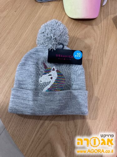 כובעים