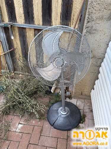 מאוורר תעשייתי