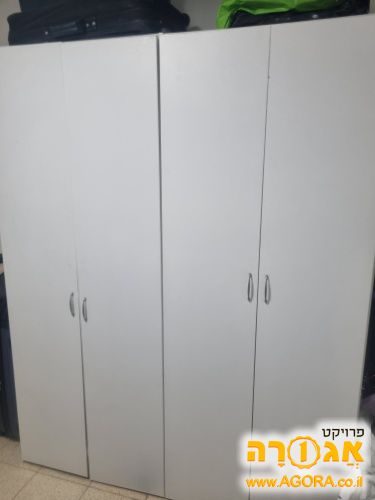 ארון בגדים