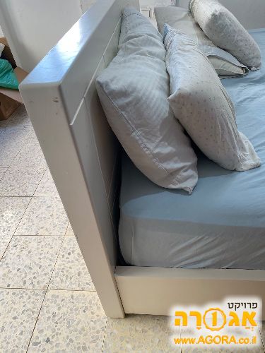 מיטה זוגית עם ארגז מצעים 200/180