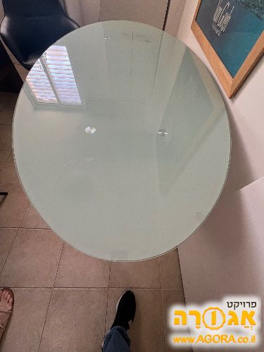 שולחן זכוכית אליפטי