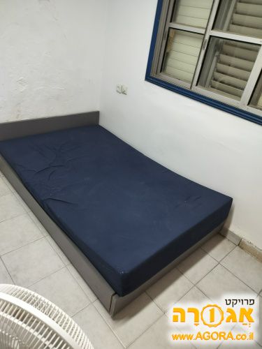 מיטה ומזרן אחד וחצי