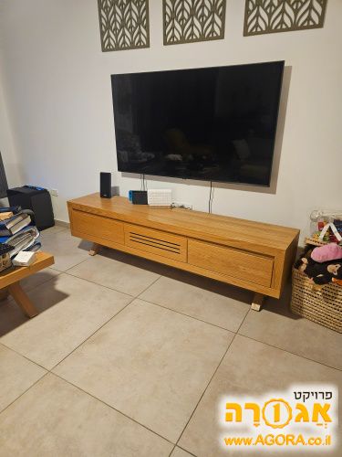 שידת טלוויזיה