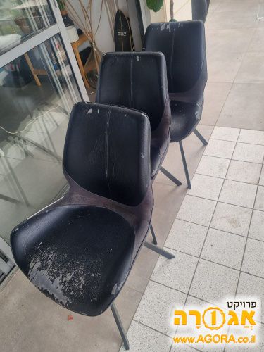 כסאות לפינת אוכל