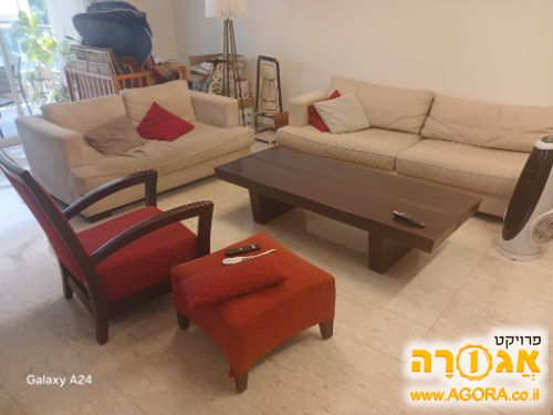 סלון2 ספות 3מ ו 1.7מ שולחן סלוני 1.7מ כ