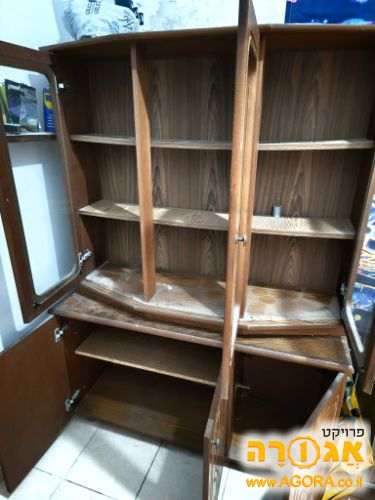 ארונית ויטרינה וינטג'