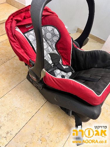 כיסא תינוק לרכב