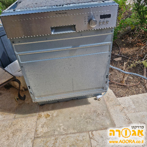 מדיח כלים חצי אינטגרלי