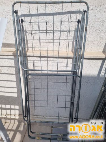 2 מתקני ייבוש כביסה ממתכת - לחומרי גלם