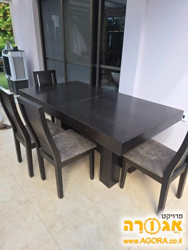 שולחן לפינת אוכל + 6 כסאות