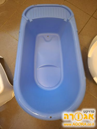 אמבטיה לתינוק