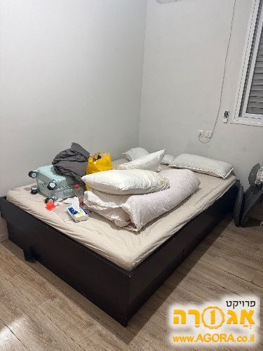 מיטה זוגית